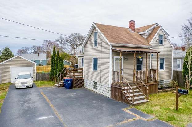 116 Winterville Rd New Bedford Ma 02740 3 Beds 1 Bath