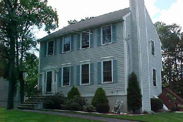 24 Hale St Newburyport Ma 01950 Mls 30445706 Redfin 24 Hale St Newburyport Ma 01950