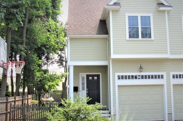 20 Maple Ct 20 Needham Ma 02492 Mls 72356903 Redfin
