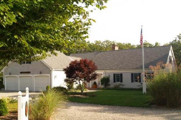101 Red Brook Harbor Rd Bourne Ma 02532 3 Beds 2 5 Baths