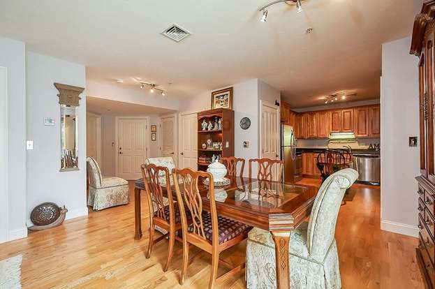 15 Summer St 105 Franklin Ma 02038 Mls 72181977 Redfin 15 Summer St 105 Franklin Ma 02038