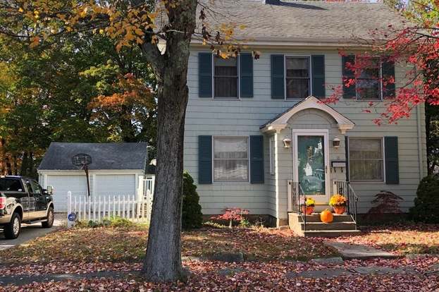 11 Hazard St Brockton Ma 02301 Mls 72758984 Redfin [ 414 x 623 Pixel ]