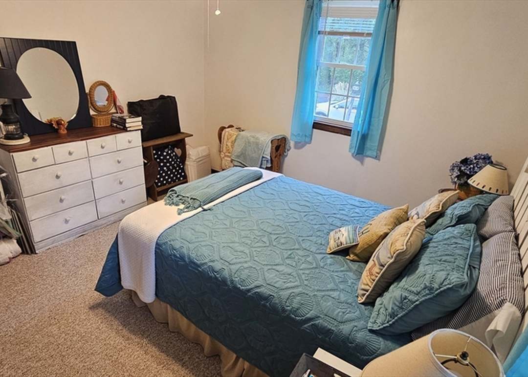 3 Kenneth St, Sandwich, MA 02537