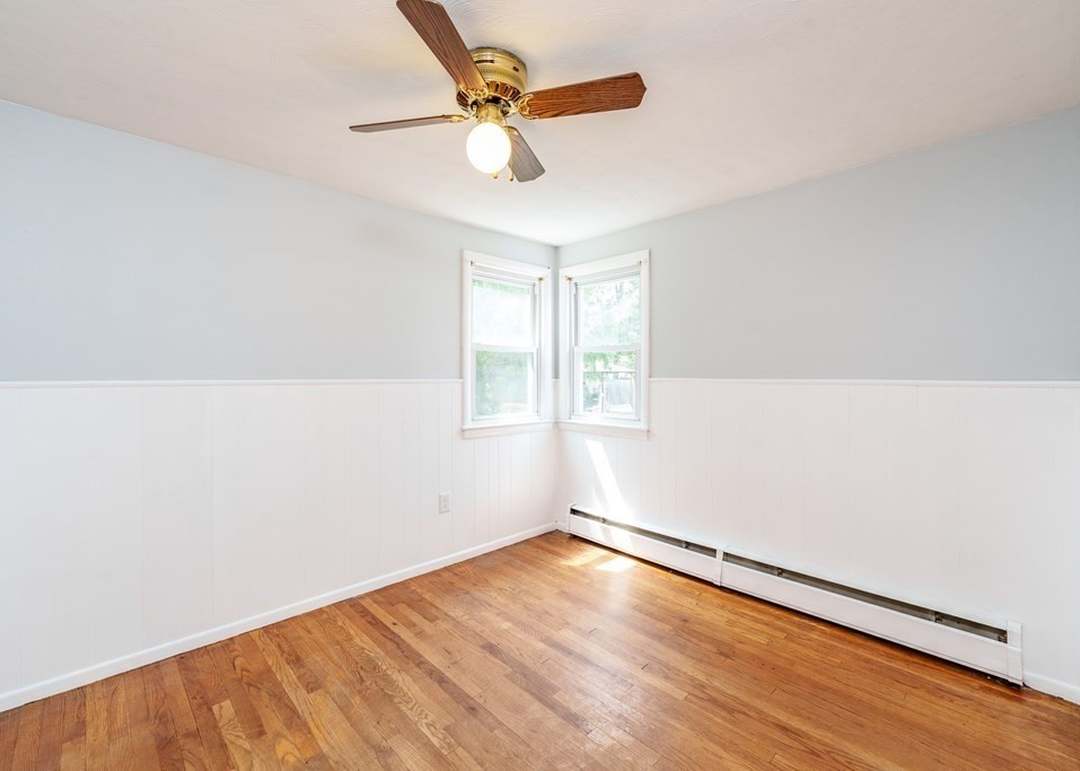 132 Lumae St, Springfield, MA 01119