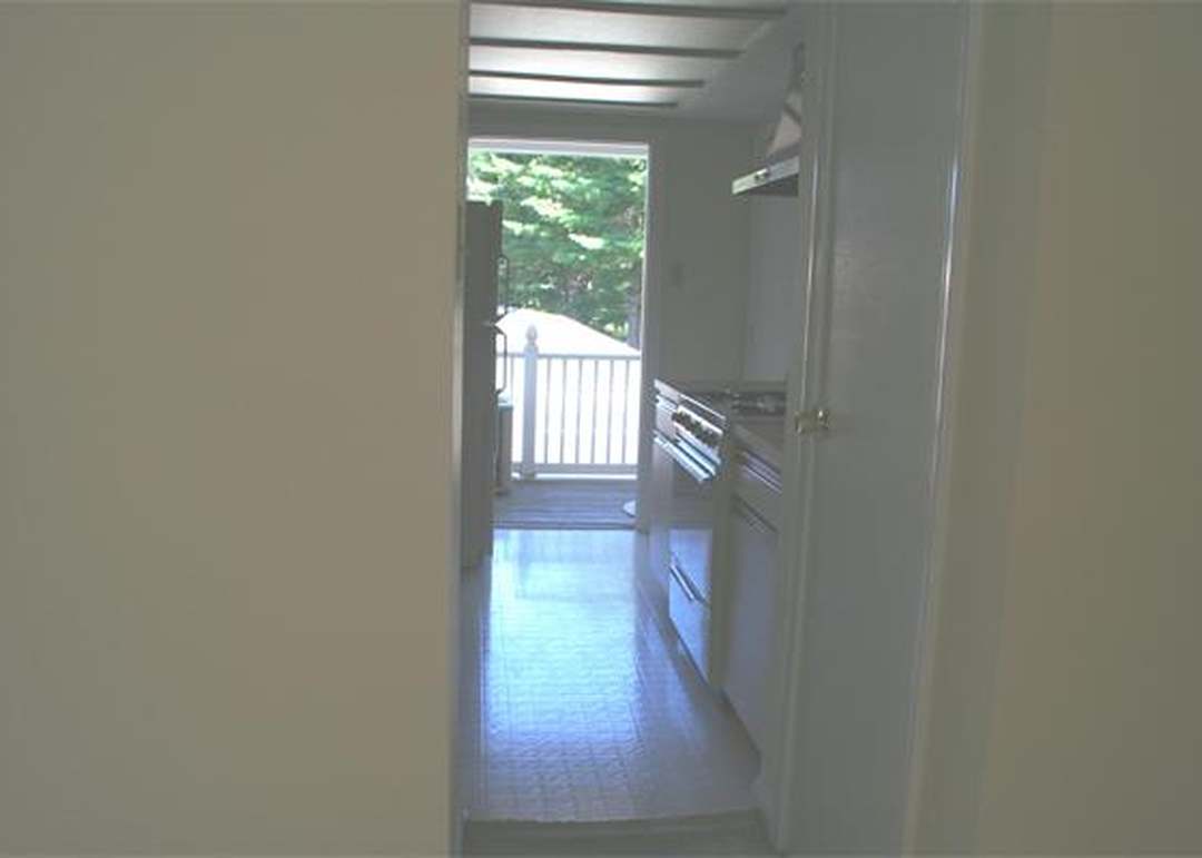 40 Yorktown Dr Unit D, Springfield, MA 01108