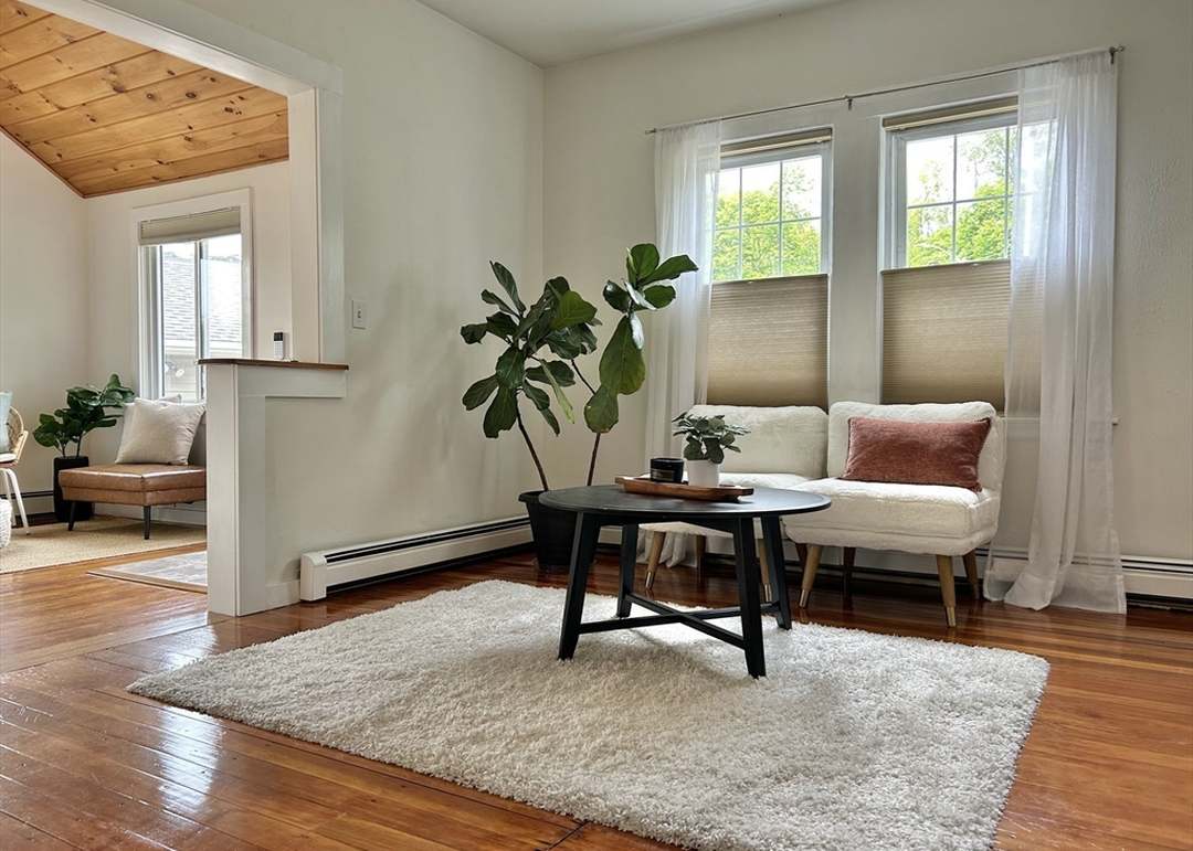 906 Highland Ave, Medford, MA 02155
