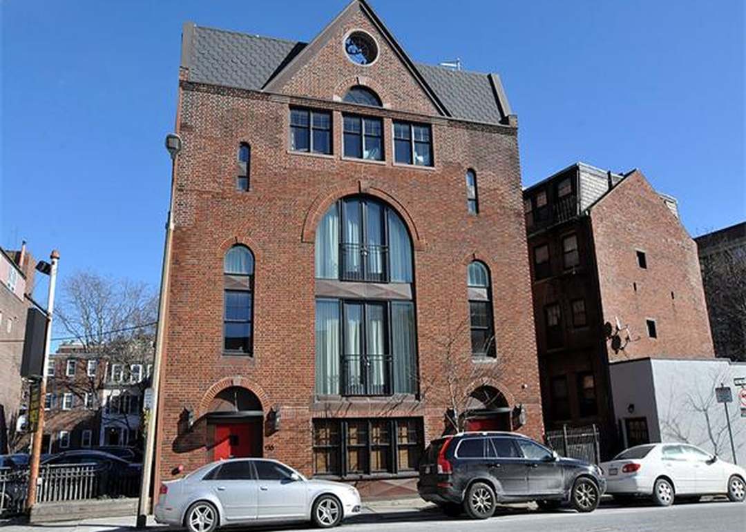 136 Arlington St #1, Boston, MA 02116