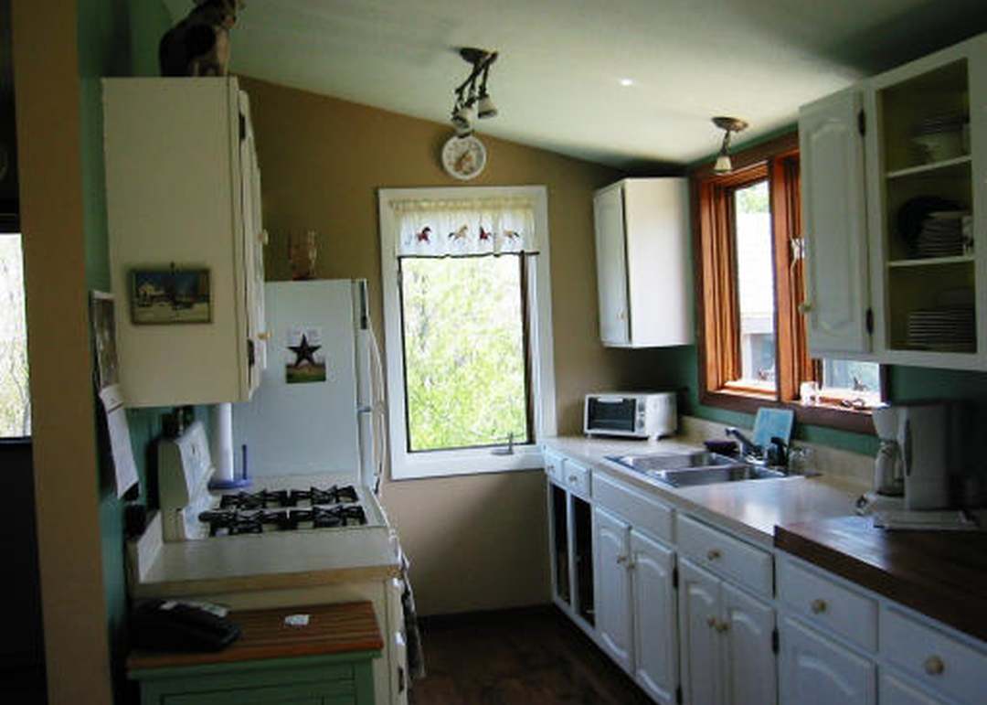 134 Arthur Pease Rd, Middlefield, MA 01234
