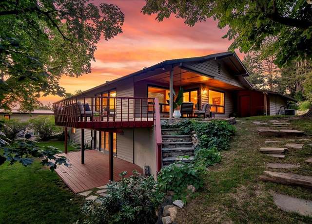 Property at 1905 N Montclair Dr, Boise, ID 83702, 5 beds, 2 baths