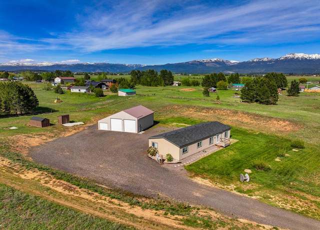 Property at 134 W Lake Fork Rd, Mccall, ID 83638, 4 beds, 3 baths