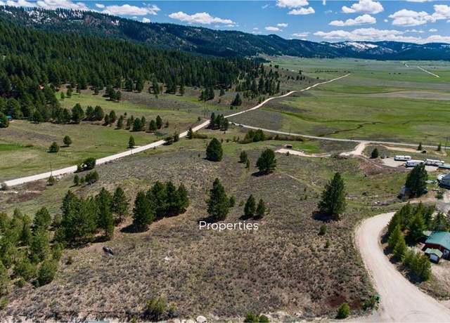 Property at 135/137 Skidoo Pl Unit 10 & 11, Cascade, ID 83611