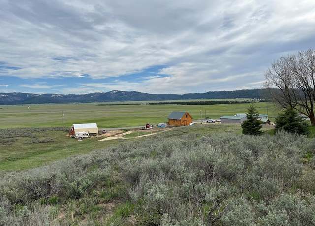 Property at 121 Skidoo Pl #7, Cascade, ID 83611