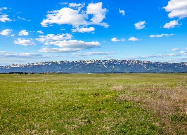 Property at 15 Ringo Ln #1, Donnelly, ID 83615