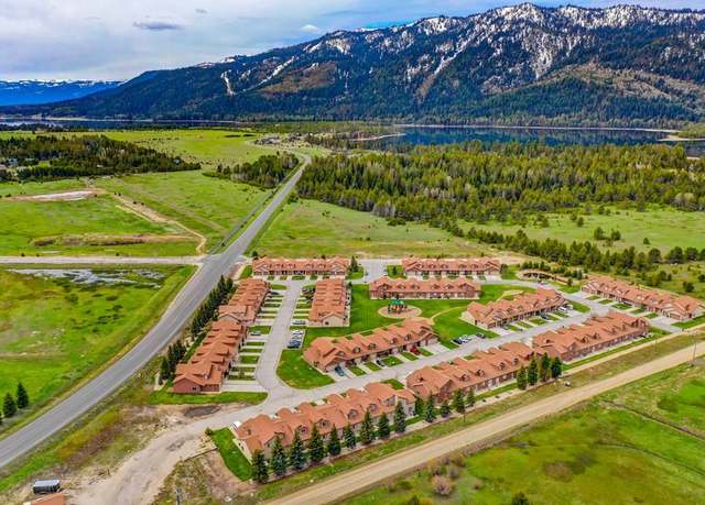 Property at 21 #8 Mangum Cir, Donnelly, ID 83615, 3 beds, 2 baths