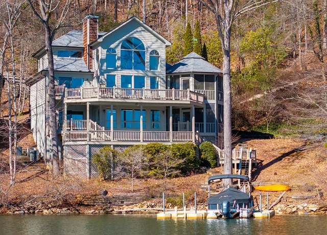 Property at 198 Cherokee Trl, Robbinsville, NC 28771, 4 beds, 3.5 baths