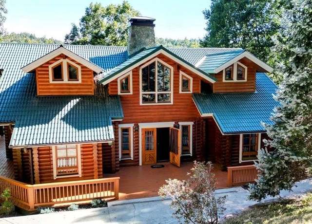 Property at 214 Cross Creek Trl, Robbinsville, NC 28771, 4 beds, 3.5 baths
