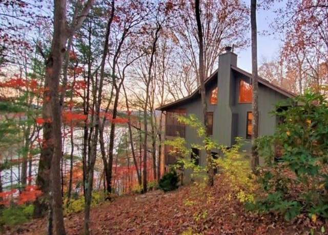 Property at 537 Black Bear Trl, Robbinsville, NC 28771, 2 beds, 2.5 baths