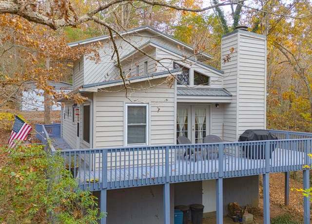 Property at 131 Hills And Hollows Rd, Murphy, NC 28906, 3 beds, 2 baths