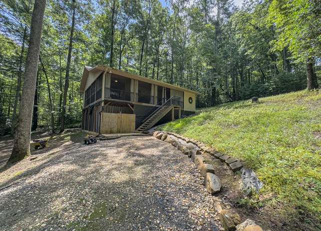 Property at 89 Box Turtle Ln, Murphy, NC 28906, 3 beds, 2 baths
