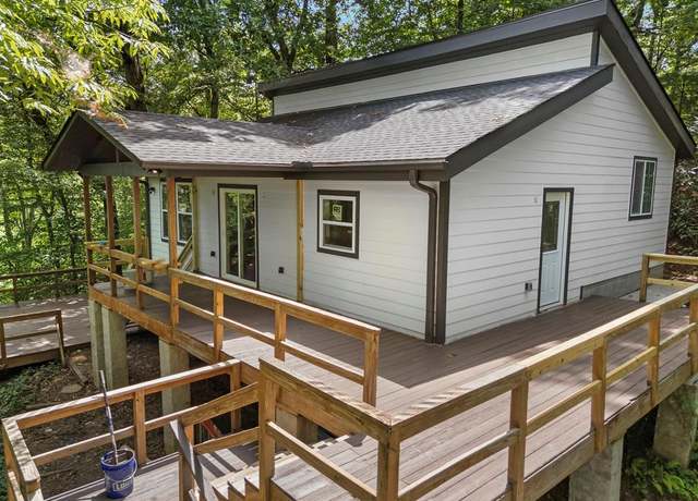 Property at 35 Van Horn St, Murphy, NC 28906, 2 beds, 2 baths