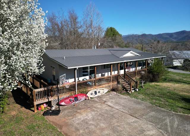 Property at 101 Sullivan St, Hayesville, NC 28904, 3 beds, 2 baths