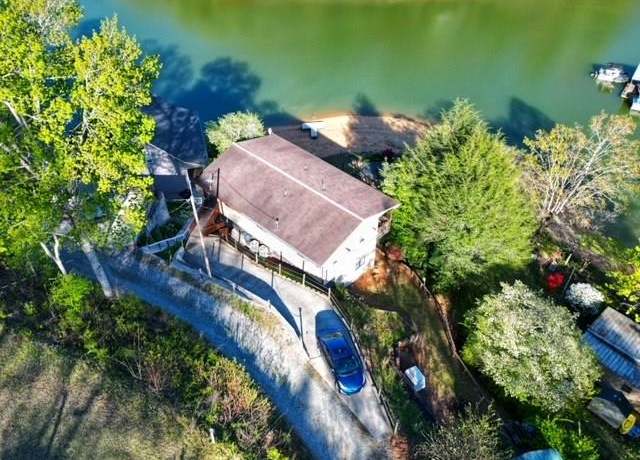 Property at 238 Lakeview Dr, Almond, NC 28702, 3 beds, 2 baths