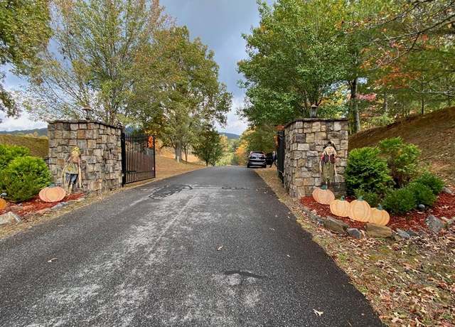 Property at 110 Edgewood Dr, Murphy, NC 28906