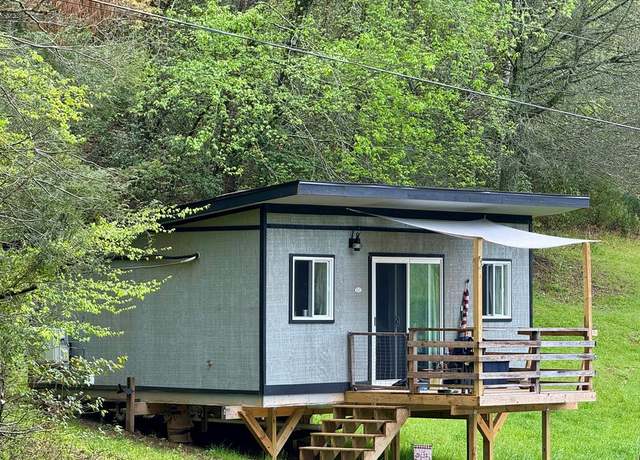Property at 112 Double Oaks Pass, Murphy, NC 28906, 1 bed, 1 bath