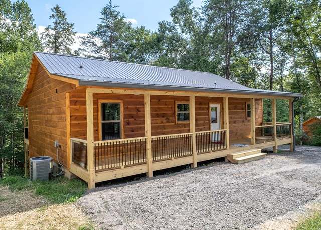 Property at 42 Oak Branch Dr, Murphy, NC 28906, 3 beds, 2 baths