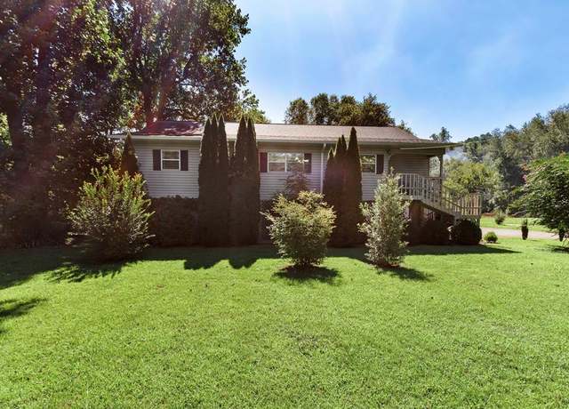 Property at 615 Little Ranger Rd, Murphy, NC 28906, 3 beds, 2 baths