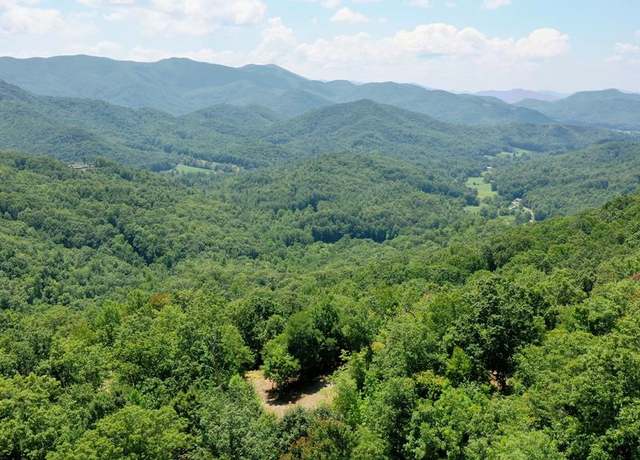 Property at 9 Treetop Dr, Hayesville, NC 28904