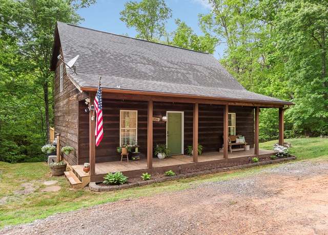 Property at 326 Rebel Ln, Hayesville, NC 28904, 3 beds, 2 baths