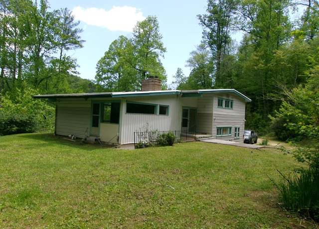 Property at 148 Milltown Rd, Robbinsville, NC 28771, 3 beds, 2 baths
