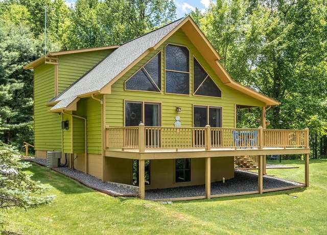 Property at 1379 Crystal Springs Rd, Murphy, NC 28906, 2 beds, 2 baths