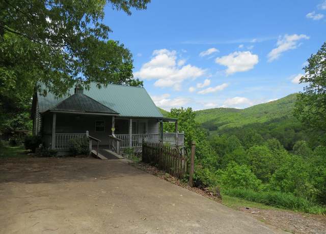 Property at 905 Johnson Rd, Hiawassee, GA 30546, 2 beds, 3 baths