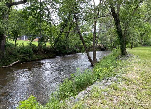 Property at 0 Old Highway 64 W, Hayesville, NC 28904, 1 bed, 1 bath