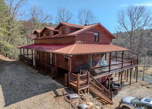 Property at 2059 Lower Tuskeegee Rd, Robbinsville, NC 28771, 3 beds, 4.5 baths