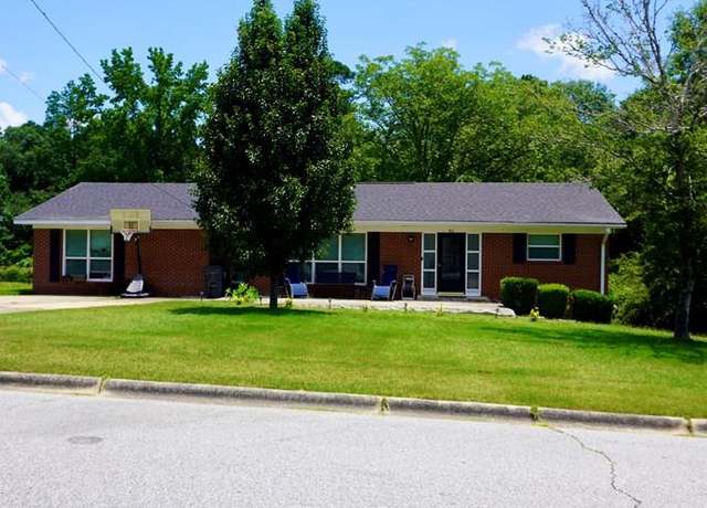 Property at 404 19th Ave, Phenix City, AL 36869, 3 beds, 3 baths