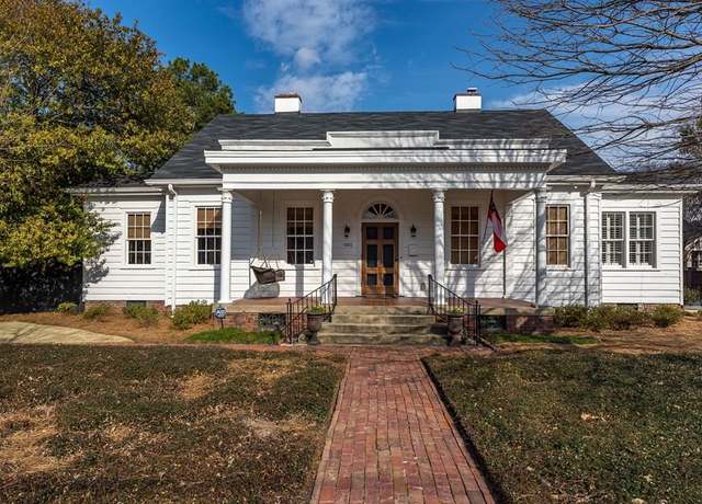 Property at 1002 Blandford Ave, Columbus, GA 31906, 2 beds, 2 baths