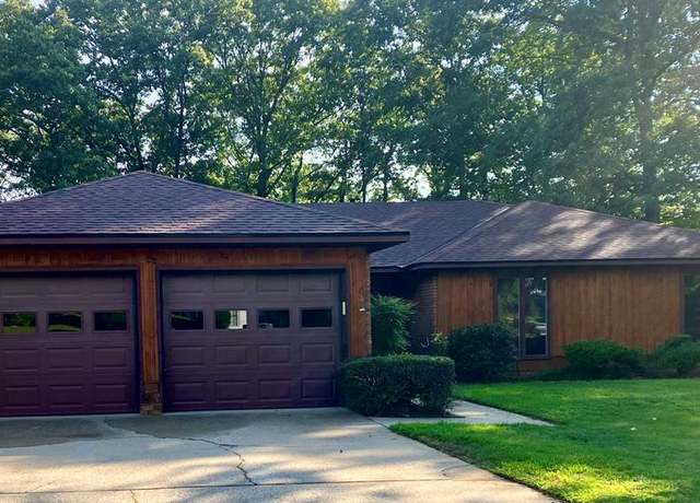 Property at 4 S Whisper Ct, Columbus, GA 31909, 3 beds, 2 baths