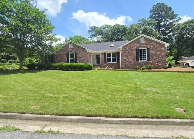 Property at 4044 Castlewood Pkwy, Columbus, GA 31907, 5 beds, 3 baths