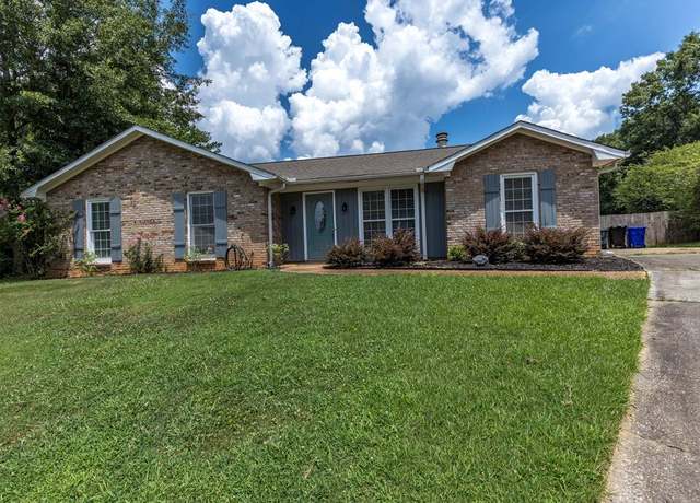 Property at 4 David Ct, Columbus, GA 31909, 3 beds, 2 baths