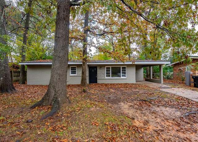 Property at 2608 Walker St, Columbus, GA 31903, 3 beds, 1 bath