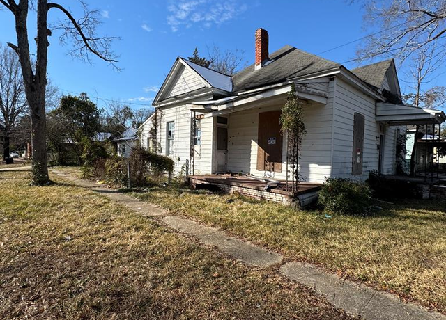 Property at 1044 32nd St, Columbus, GA 31904, 3 beds, 1 bath