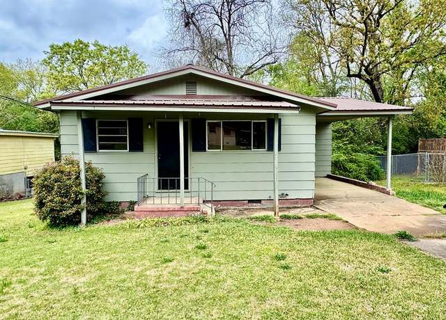 Property at 403 49th St, Columbus, GA 31904, 3 beds, 1 bath