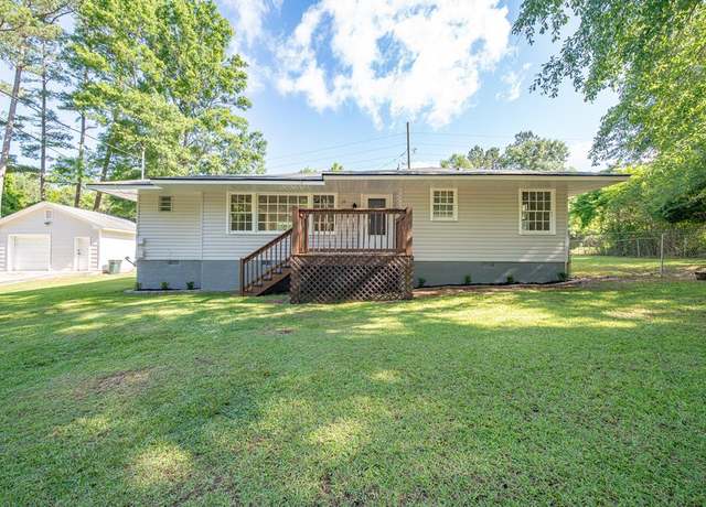 Property at 35 Dogwood St, West Point, GA 31833, 2 beds, 2 baths
