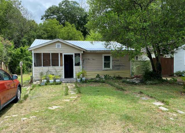 Property at 1806 21st Ct, Phenix City, AL 36867, 2 beds, 1 bath