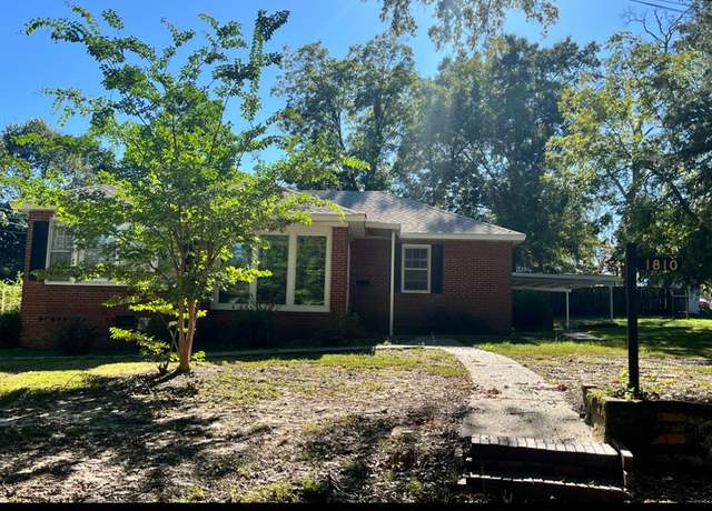 Property at 1810 Shannon Dr, Columbus, GA 31901, 4 beds, 2 baths