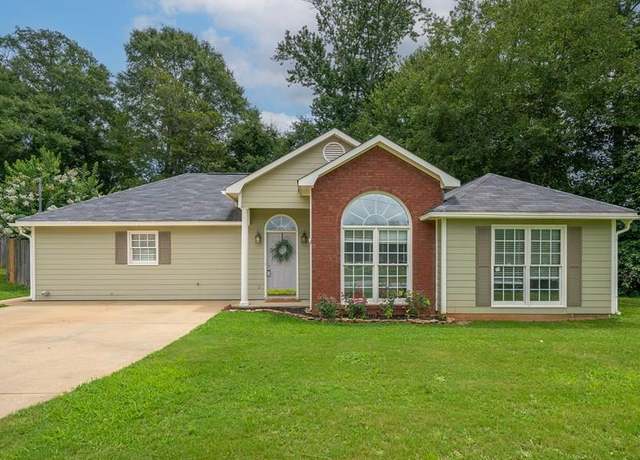 Property at 84 Summerbrook Loop, Phenix City, AL 36870, 3 beds, 2 baths