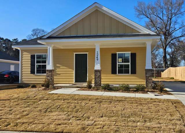 Property at 1249 Elliotts Ave, Columbus, GA 31903, 3 beds, 2 baths